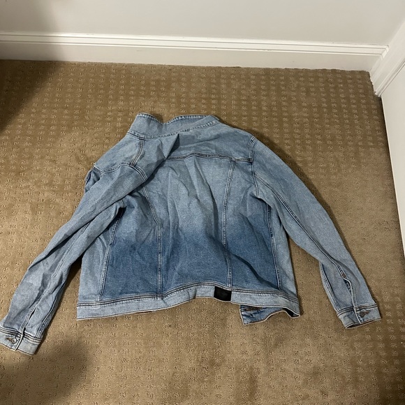 Jean jacket - Picture 2 of 2